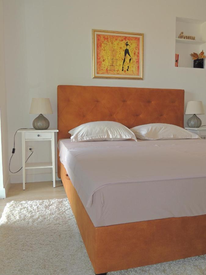Apartment Ferara Betina  Extérieur photo