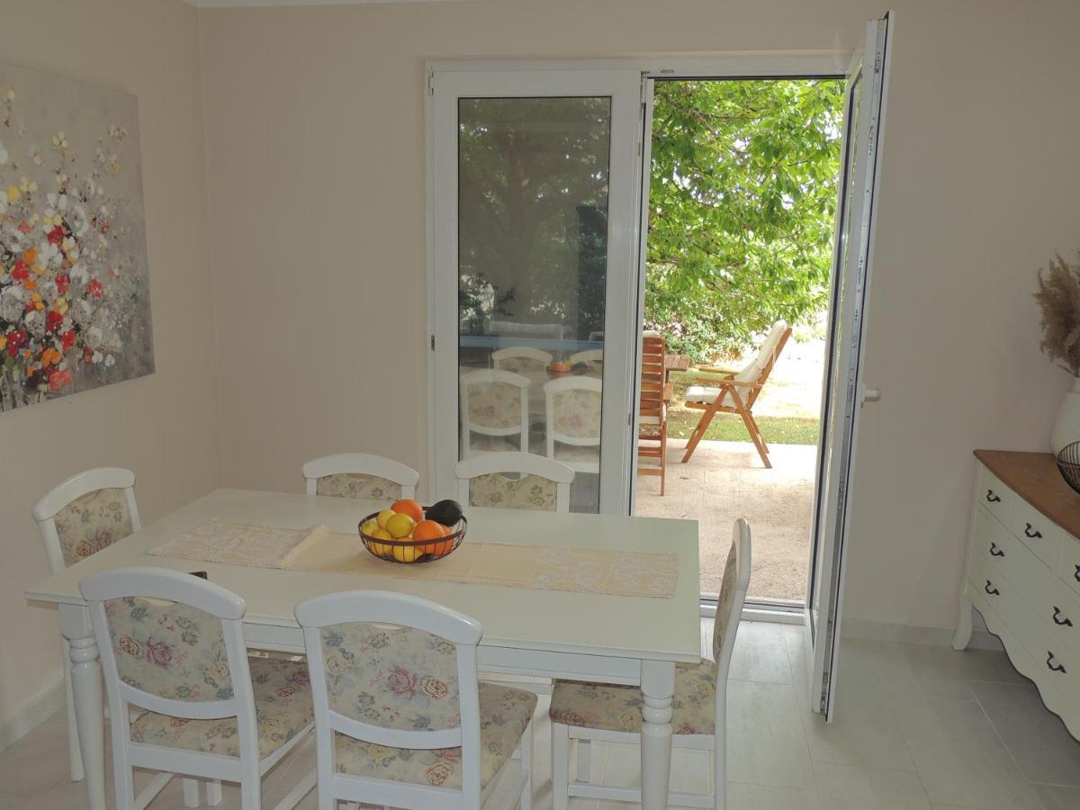 Apartment Ferara Betina  Extérieur photo